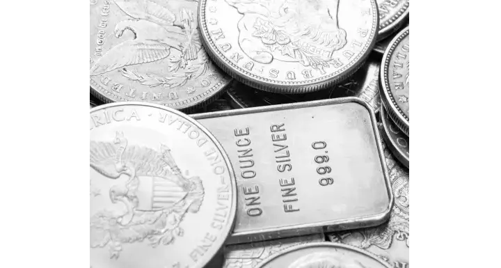 Czy warto inwestować w srebro? Korzyści, ryzyka i perspektywy dla inwestorów