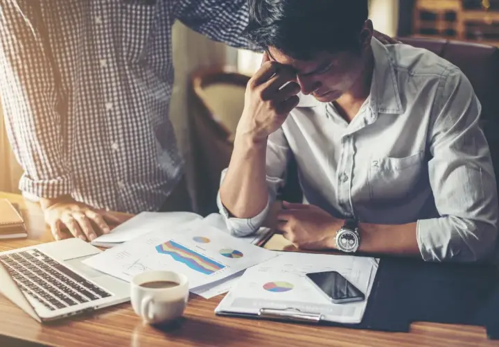 Jak uporządkować finanse i skutecznie pozbyć się zadłużenia?